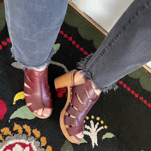 Dansko Demtra Sandals - Picture 11 of 11